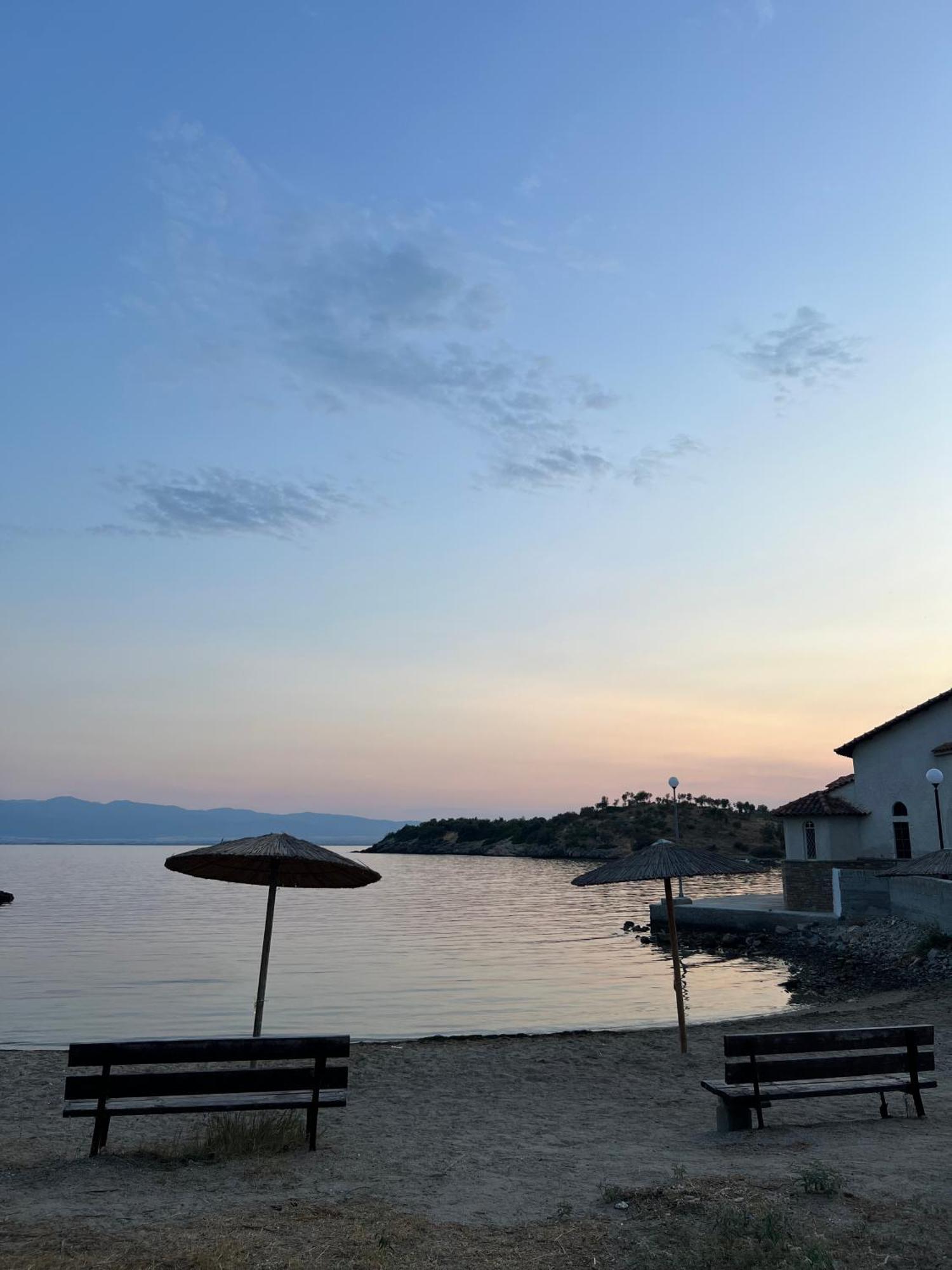 Aiolos Seaside Apartment Marathos  Экстерьер фото